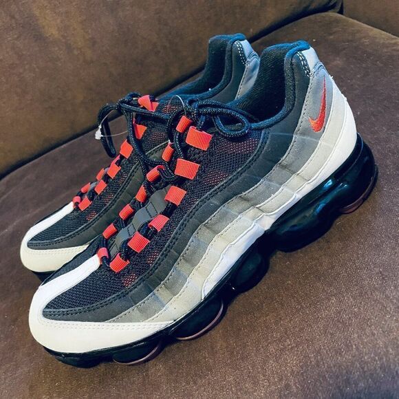 Nike Air Vapormax '95 Hot Red Black Pewter White AJ7292-101 Men's 8, Women's 9.5 - Picture 3 of 11